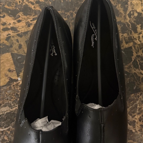 Easy Street Black Women's Flats NEW no box - Picture 6 of 6